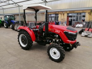 Mini tracteur agricole 4x4 à quatre roues motrices avec embrayage double action 30 et direction hydraulique avant - Product Image 5