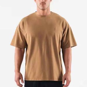 เสื้อยืดออกกำลังกายผู้ชาย ดีไซน์ใหม่ สำหรับกิจกรรมกลางแจ้ง ทรงโอเวอร์ไซส์ แห้งเร็ว รับสกรีนโลโก้และผ้าตามสั่ง ซับเหงื่อ - Product Image 1