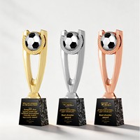 Nouveau trophée de football en métal et cristal artificiel, récompenses personnalisées gravées pour événements sportifs, prix Globe d'Or, meilleur joueur, tireur, gardien de but