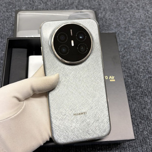 Huawei Mate 70 Air ขายดี บางเฉียบ 6.6 มม. น้ำหนัก 208 กรัม หน้าจอ 7 นิ้ว 120Hz OLED แบตเตอรี่ 6500mAh ชาร์จเร็ว 66W ชิปเซ็ต Kirin 9020 - Product Image 1