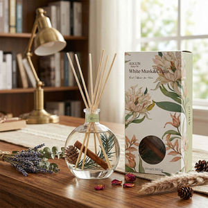 Aikun – Diffuseur à bâtonnets en verre rond 100 ml, parfum musc blanc et cèdre, avec coffret cadeau floral, faible MOQ, livraison rapide, idéal pour les boutiques de cadeaux - Product Image 1