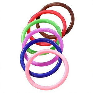Bracelets en résine jaune à pointes de haute qualité, style punk, uniques et élégants, en céramique, bijoux unisexes tendance pour femme - Product Image 2