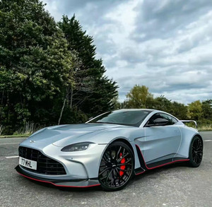 FORAston Martin <span class=keywords><strong>VANTAGE</strong></span> Kit carrosserie <span class=keywords><strong>VANTAGE</strong></span> Pare-chocs en fibre de carbone style V12 amélioré, jupes latérales, diffuseur, capot - Product Image 5