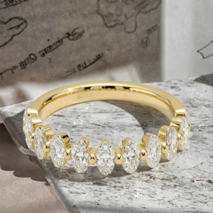 Ensemble de bagues simples plaquées or pour femmes avec zircon blanc intégral, bagues de fiançailles et de mariage - Coffret cadeau de luxe léger - Product Image 3