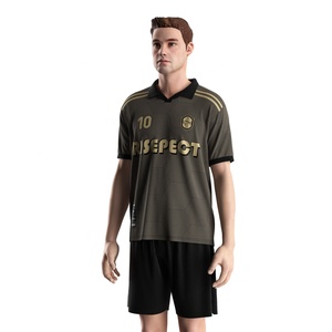 เสื้อฟุตบอลแห้งเร็ว คอปกโปโลติดกระดุมเม็ดเดียว ผ้าถักซับเหงื่อ พร้อมลายพิมพ์ผ้าแบบกำหนดเองสำหรับวันแข่งขัน - Product Image 2