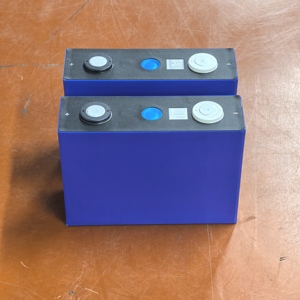 Deep Cycle Highstar 100Ah 3.2V LFP Semi-Solid State Battery with 4000 Cycles for Solar and Vehicles - Product Image 6
