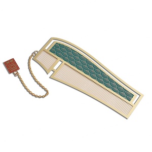 Marque de logo, design unique, forme de peigne, marque-pages en métal gaufré avec chaîne, cadeau souvenir - Product Image 4