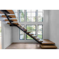Escalier en bois de hêtre avec garde-corps en verre en forme de L, design moderne pour l'intérieur
