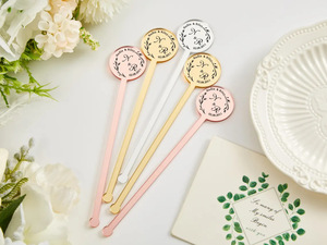 ที่คนเครื่องดื่มอะคริลิคแบบมีลายมอนอกรัมสีทองสำหรับงานแต่งงาน  สามารถปรับแต่งได้ตามต้องการ - Product Image 3