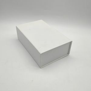 Boîte cadeau en carton rigide écologique de luxe personnalisée avec fermeture magnétique, étanche et portable pour l'emballage de bijoux et de parfums - Product Image 3