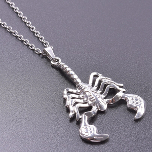 Colar com Pingente Grande de Escorpião em Aço Inoxidável, Estilo Gótico Punk Rock Biker, Corrente Pesada para Homens - Product Image 1
