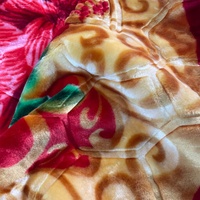 Decken-Sonderanfertigung Fabrikdesignierte Muster Drei Rote Pfingstrosen Weiche Einlagige Doppellagige Polyester Raschel-Decken