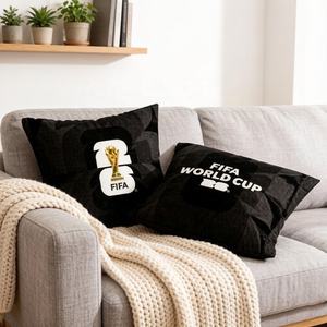 Couverture-coussin carrée noire <span class=keywords><strong>FIFA</strong></span> <span class=keywords><strong>Coupe</strong></span> <span class=keywords><strong>du</strong></span> <span class=keywords><strong>Monde</strong></span> 2026, produit officiel sous licence pour les fans de football, décoration intérieure, cadeau - Product Image 3