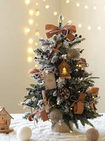 Mini arbre de Noël artificiel LED pré-éclairé de haute qualité décoration intérieure et extérieure pour la maison et la fête avec piquets en bois rouge