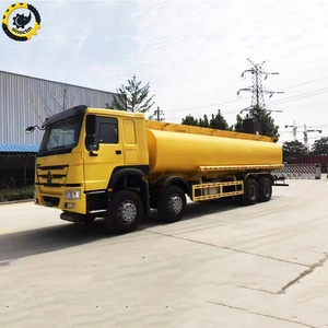 <span class=keywords><strong>Prix</strong></span> d'usine Sinotruk Howo Camion-<span class=keywords><strong>citerne</strong></span> à diesel de 30000 <span class=keywords><strong>litres</strong></span> 8X4 Transmission manuelle LHD RHD 351-450 ch - Product Image 2