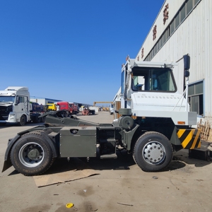 Nouveau Camion Tracteur d'Occasion Sinotruk LHD RHD Diesel 4x2 HOWO <span class=keywords><strong>HOWA</strong></span> pour Port, Terminal Maritime et Quai - Product Image 4