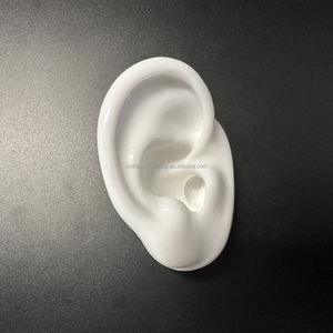 Modelo de oído de silicona suave y flexible HappyHearing para exhibición - Product Image 4