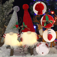 Gnome lumineux à LED avec baies de houx, figurine de table scintillante pour Noël, hiver, décoration de cheminée, cadeau