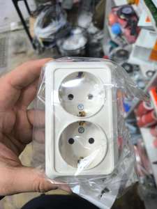 Европейская стандартная однополюсная настенная розетка 10А с выключателем для управления освещением, накладной монтаж, немецкий тип, электрическая розетка для зарядки - Product Image 4