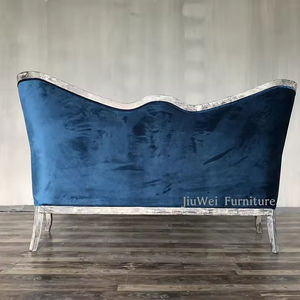 <span class=keywords><strong>Sofa</strong></span> Dua Dudukan Gaya Eropa Klasik <span class=keywords><strong>Vintage</strong></span> Berbahan Beludru Biru dengan Rangka Kayu Gelap Berukir dan Sandaran Berumbai Kancing - Product Image 4