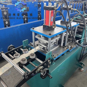 Machine automatique de fabrication de montants de rayonnages en V sans bavures, contrôlée par PLC, avec boîte de vitesses et moteur - Product Image 2