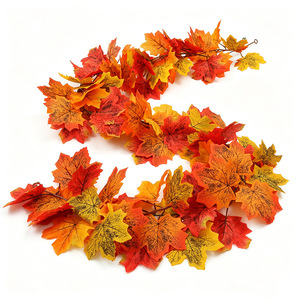Guirnalda Artificial de Hojas de Arce de 6 pies, Decoración de Cosecha Otoñal, Accesorios para Fiestas de Acción de Gracias, Estilo Ratán - Product Image 1