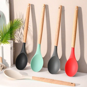 Cuillère de cuisine en silicone avec manche en bois, ensemble d'ustensiles de cuisine multicolores, résistant au four, lavage à la main uniquement, 5 pièces - Product Image 1