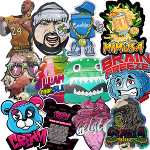 Bolsas Mylar Troqueladas Personalizadas de 3.5g con Forma Especial, Cierre a Prueba de Niños, Holográficas y Acabado UV Localizado - Product Image 1