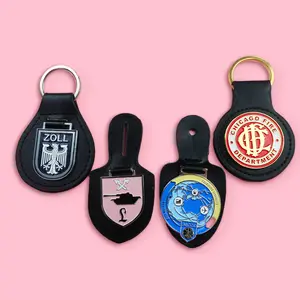 Großhandel Bulk Handmade Car Brand Logo Schlüssel bund Name Karte Schlüssel ring benutzer definierte PU Leder Schlüssel anhänger