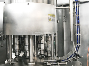 Ligne de production de machines de remplissage de bouteilles en <span class=keywords><strong>verre</strong></span> pour boissons gazeuses, jus et sodas OEM HY 2026, avec machines de capsulage - Product Image 4