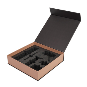 Caja Magnética de Cartón Ecológica con Logotipo Personalizado, Cajas de Regalo Rígidas de Papel Negro con Inserto Protector - Product Image 5
