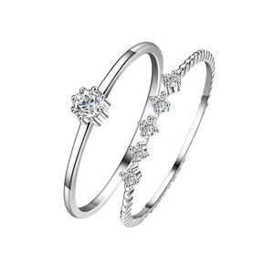 Ensemble de bague de fiançailles en argent sterling 925 avec diamant moissanite de 0,1 carat de couleur D VVS de haute qualité, élégante bague de fiançailles - Product Image 1