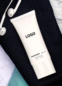 Глубоко увлажняющий солнцезащитный крем для взрослых с ароматом арбуза <span class=keywords><strong>SPF</strong></span> 50 мл с минералами гиалуроновой кислоты глицерина - Product Image 2