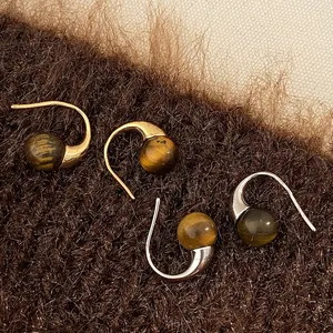Vershal A-548 anting-anting batu alami mata harimau untuk wanita anting-anting minimalis mewah berlapis emas 18K