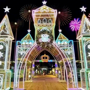 Décoration d'entrée de Noël sur le thème du château et des formes personnalisées avec détails LED lumineux - Product Image 1