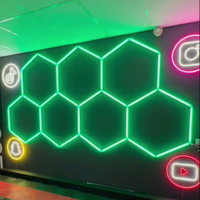 Éclairage de plafond de salle d'exposition Lumières hexagonales RVB en nid d'abeille 110V Led