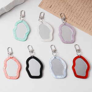 Colgante de Espejo para Bolso, de Plástico Acrílico Ecológico, Llavero Colgante para Bolso, Espejo de Maquillaje y Cosméticos para Niñas, Colgante para Mochila - Product Image 3