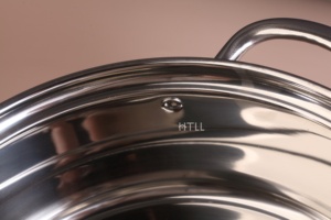Grande marmite à soupe en acier inoxydable 304 avec couvercle en verre. Casserole en acier inoxydable adaptée aux cuisinières à gaz ou à <span class=keywords><strong>induction</strong></span>. - Product Image 5