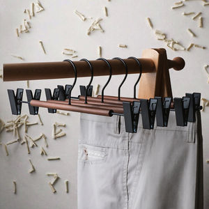 Cintre en bois haut de gamme antidérapant, sans couture, gain de place, de haute qualité, pour séchage de vêtements domestiques, à col court et épaules larges, simple - Product Image 6