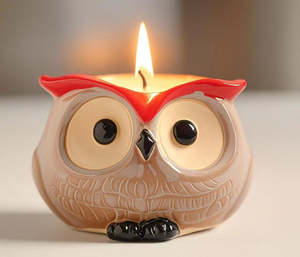 Vente en gros <span class=keywords><strong>de</strong></span> bougies parfumées en cire <span class=keywords><strong>de</strong></span> soja <span class=keywords><strong>citronnelle</strong></span> motif hibou animal tasse en céramique bougies d'aromathérapie en vrac - Product Image 1