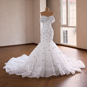 Robe de mariée sirène de luxe RSM261043 avec fleurs drapées en cristal, épaules en dentelle, dos en dentelle, traîne chapelle, 100% soie, longueur ras du sol - Product Image 2