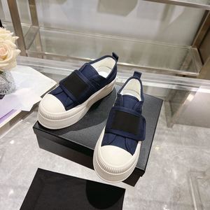 Baskets plateforme noires et blanches avec boucle, chaussures décontractées à enfiler pour femmes - Product Image 6