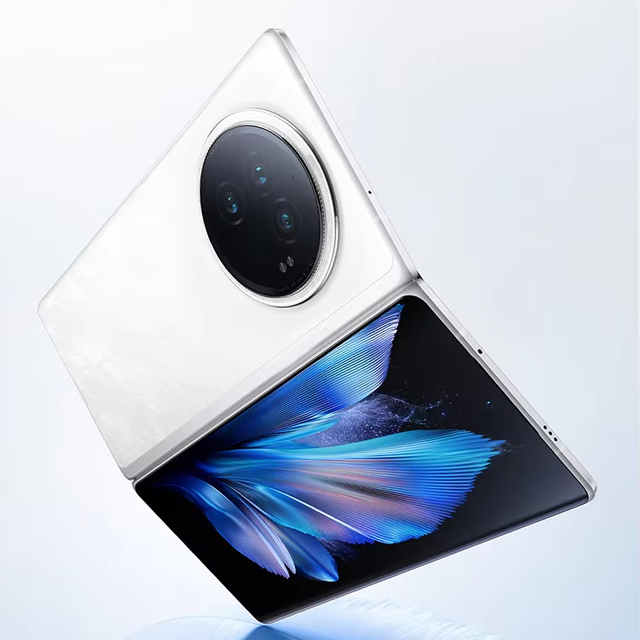 2025 New Ultra-Thin Body 5G Folding Large Screen Mobile Phone with Custom Control Scheme English Operating Language