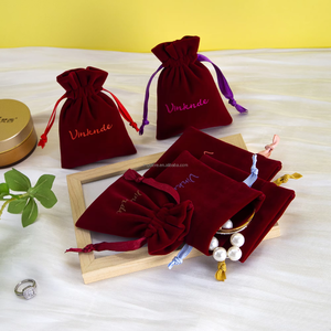 Pochette en velours bordeaux de haute qualité 8*10cm, durable, avec cordon de serrage, pour bijoux, emballage cadeau, bougies, cosmétiques, sacs à bijoux - Product Image 2