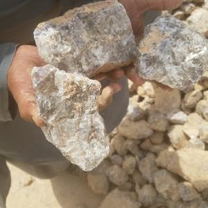 Meilleure qualité grains de Caf2 fluorospar 60% + en 10-50mm /0-10mm/10-200 maille au meilleur prix - Product Image 4