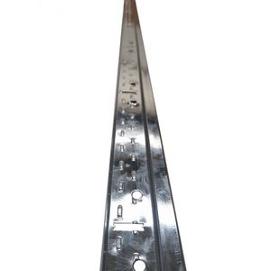 Pas cher Qrc <span class=keywords><strong>Tête</strong></span> En Alliage Barre En Acier Suspendu Rainure <span class=keywords><strong>Fut</strong></span> Grille <span class=keywords><strong>De</strong></span> Plafond Pour Panneaux <span class=keywords><strong>De</strong></span> Gypse En Pvc Et Carreaux - Product Image 3
