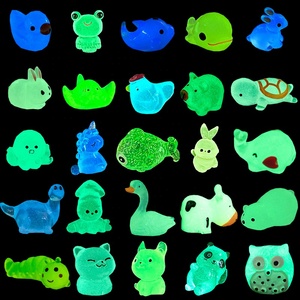 Mignon Lumineux Résine Animal <span class=keywords><strong>Canard</strong></span> Axolotl Tortue Miniatures Charmes Rougeoyant Licorne Dauphin Lapin Poisson Figurine Statue Décorations - Product Image 1