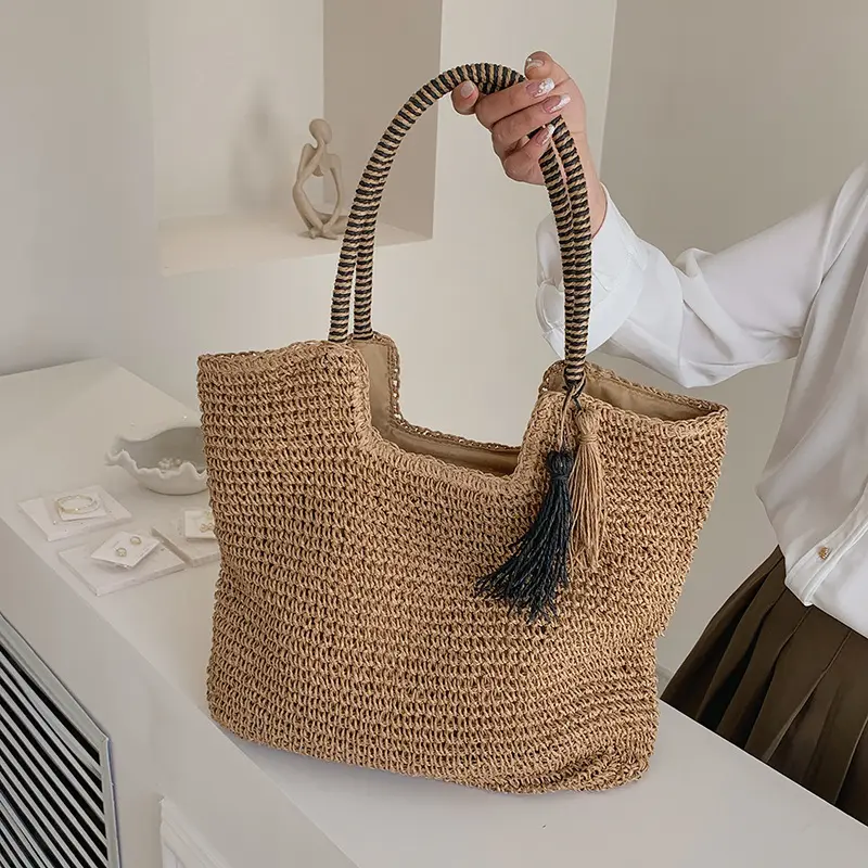 Yeni moda örgülü çanta püskül saman örgülü basit omuz çantası kadın plaj satchel casual Tote çanta