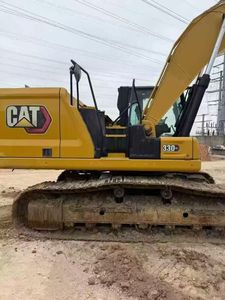 Excavatrice Caterpillar 330GC d'occasion, 30 tonnes, godet de 1,6 m³, structure durable, moteur performant, fonctionnement stable et précis - Product Image 2