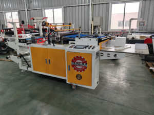 เครื่องทำถุงซีลด้านข้างความเร็วสูงสำหรับส่งถุงไปรษณีย์ตัดปิดผนึกความร้อนอัตโนมัติ - Product Image 2